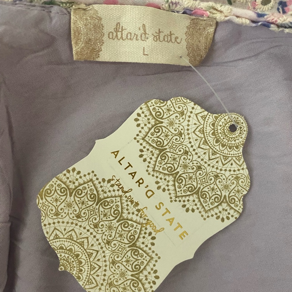 Altar’d State Lavender Ditsy Floral Eyelet Ruffle V Neckline Crop Top SKU0156 - Picture 6 of 7